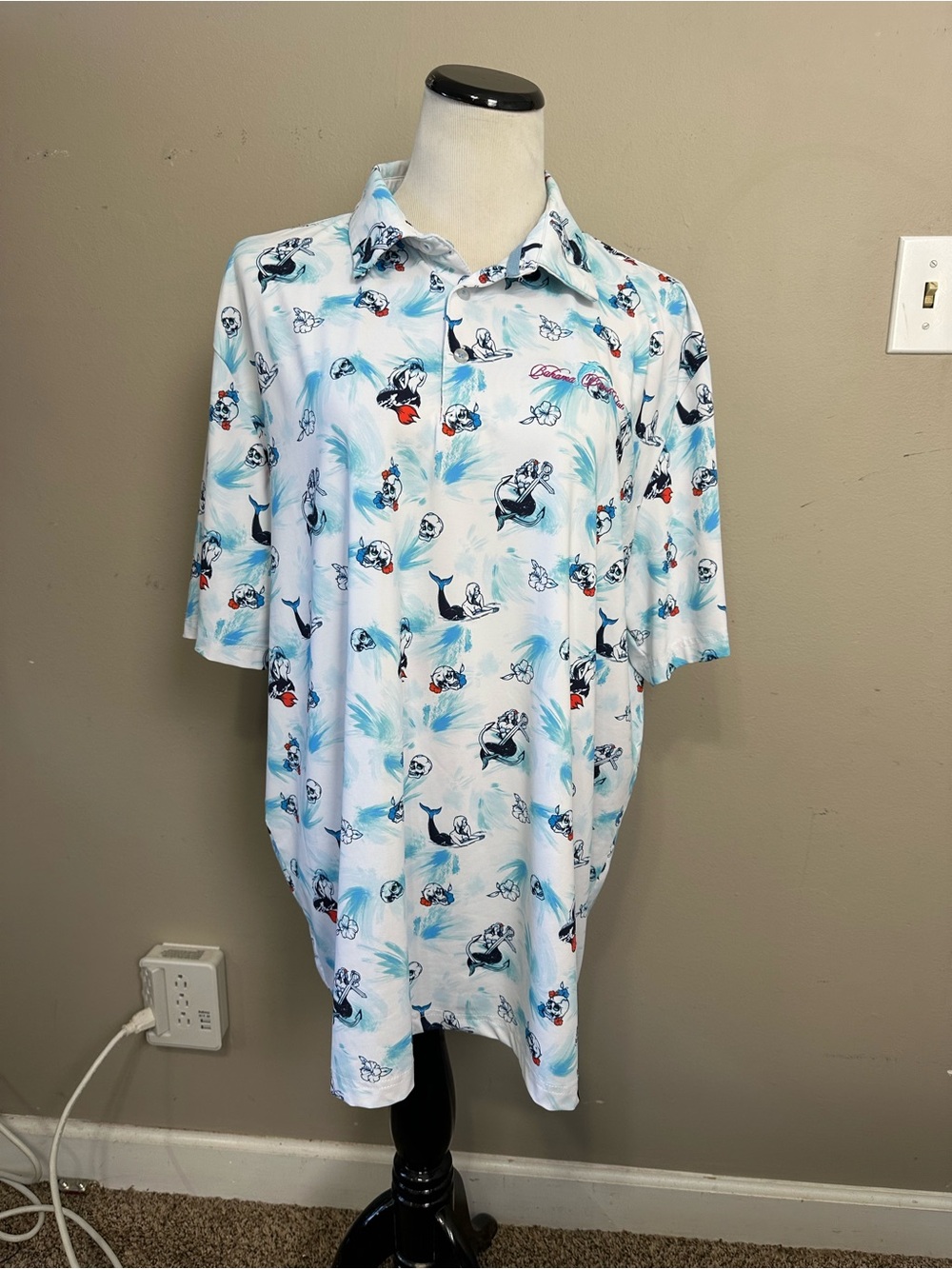 Scales men’s XL polo, pullover shirt‎ with skulls , mermaid, and anchors